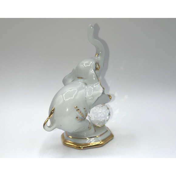 Vintage Capodimonte Elephant Balancing on Swarovski Crystal Ball Gold White Cute - Picture 9 of 16